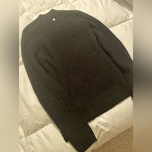 Kuhl sweater great condition!